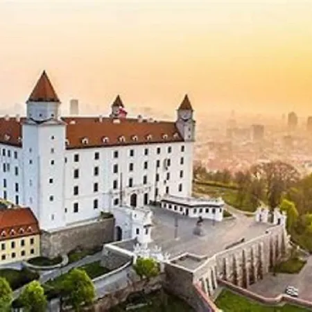 Fantastic With Parking And View Bratislava